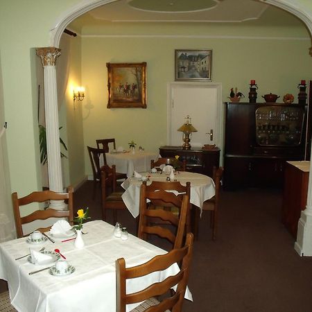 Pension Marienhof Kobern-Gondorf Exterior foto
